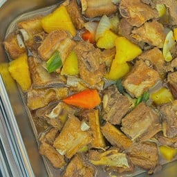 ซี่โครงหมูตุ๋น