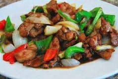 เนื้อสเต็กฟิลเลผัดพริกเขียว