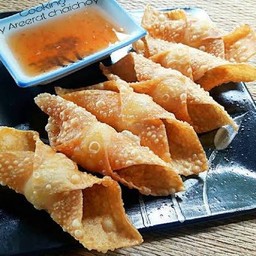 เกี๊ยวไข่นกกระทาทอด 8ชิ้น