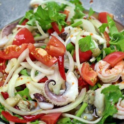 Spicy shrimp or squid salad