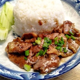 เนื้อผัดพริกไทยดำ