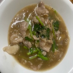 ราดหน้าหมู