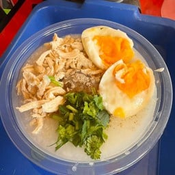 ข้าวต้มไก่ฉีก+ไข่ โจ๊กไก่ฉีก+ไข่