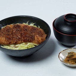 ข้าวหน้าหมูคลุกซอส