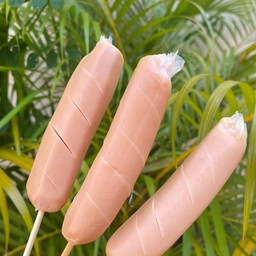 ไส้กรอกไก่ หนังกรอบ