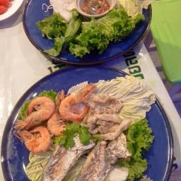 ครัวแม่ธนภร เมี่ยงปลาทู กุ้ง หมู &ยำ,ตำ ผลไม้รวม (เพื่อสุขภาพ) บูธ ครัวแม่ธนภร (เพื่อสุขภาพ) นำชัย แฟร์