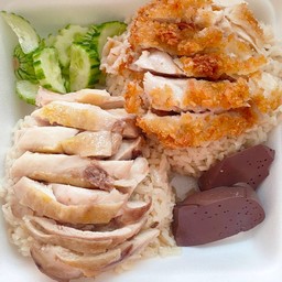 เฮียต้น ข้าวมันไก่ ขาหมูและตามสั่ง