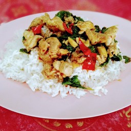 ข้าวกระเพราหมูชิ้น