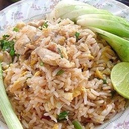 ข้าวผัดหมู
