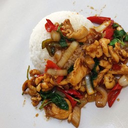 ข้าวกระเพราไก่