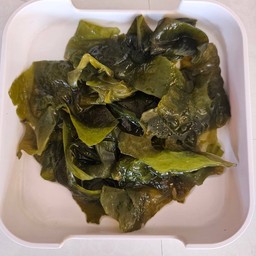 สาหร่ายโบว์จีน(1 ถาด)