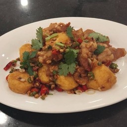 173 เต้าหู้คั่วพริกเกลือ หมู/ไก่