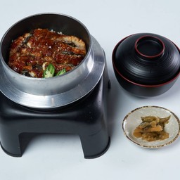 ข้าวอบหน้าปลาไหล