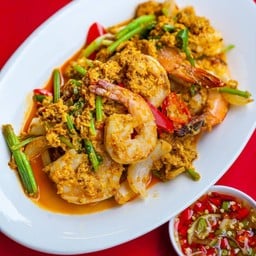 ข้าวหน้ากุ้งผัดผงกะหรี่