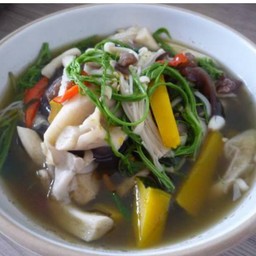 แกงเห็ดรวม