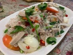 ยำวุ้นเส้นหมูยอ