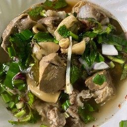 ต้มเครื่องในเนื้อ