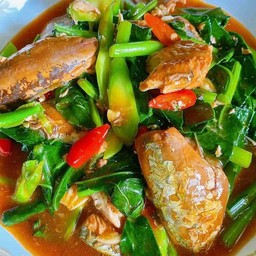 คะน้าปลาป๋อง (กับข้าว)