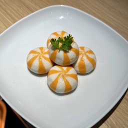 เปาทูโทนไส้ไข่กุ้ง橙魚子丸子