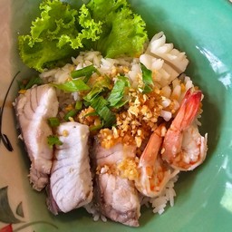 ข้าวต้มแห้ง  ซีฟู้ด  เพิ่มน้ำซุป เสริฟพร้อมน้ำจิ้มสูตรเฉพาะ