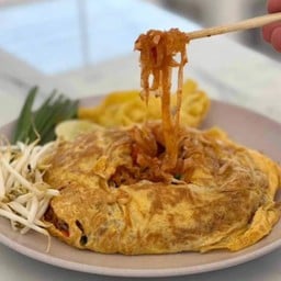 ศรีเรือนผัดไทยไข่เป็ด พิษณุโลก - ถนนรอบเมือง✨