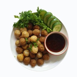 ชุดลูกชิ้นทอดหมู+เนื้อ