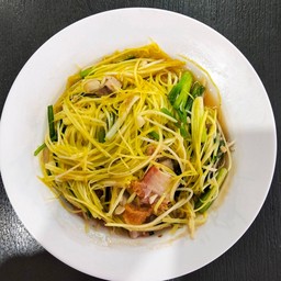 กุ้ยฉ่ายขาวไฟแดง