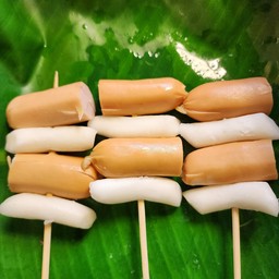 ไส้กรอกหนังกรอบและเส้นต๊อกโบกี