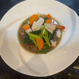 ราดหน้าทะเล