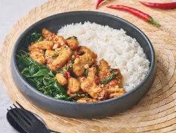 กระเพราไก่กรอบ