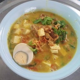 ก๋วยเตี๋ยวแกง