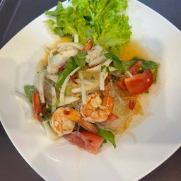 ยำวุ้นเส้นทะเล