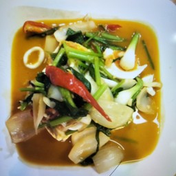 ปลาหมึกผัดไข่เค็ม