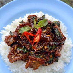 กระเพราน้ำพริกเผา