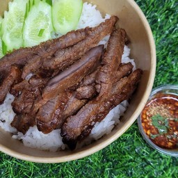 ข้าวหน้าเนื้อแดดเดียวทอด