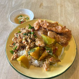 ข้าวราดแกง 2 อย่าง