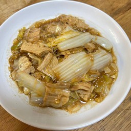 ตุ๋นผักกาดขาวใส่วุ้นเส้น