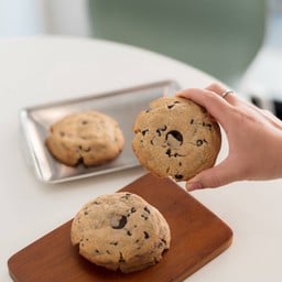 Soft chocolate chip cookie