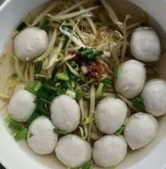 เกาเหลาลูกชิ้น