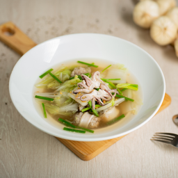 แกงจืดปลาหมึกยัดไส้หมูสับเห็ดหอม