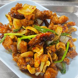 ไก่ผัดเม็ดมะม่วง