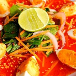 ยำไข่เค็ม