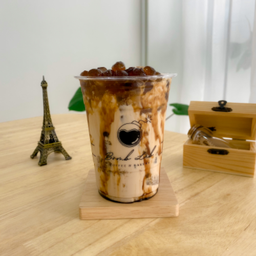 Bomb Lab Coffee & Bakery อาคารปราบไตรจักร1 ม.นเรศวร