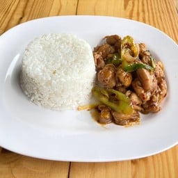 ผัดพริกเผาไก่