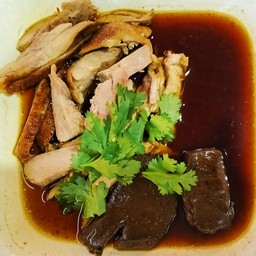 เป็ดพะโล้+เลือด