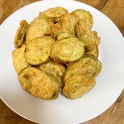 มะเขือยาวชุบแป้งทอด