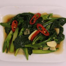 คะน้าผัดน้ำมันหอย