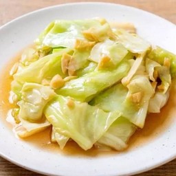 กะหล่ำผัดน้ำปลา