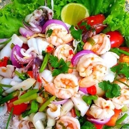 ยำรวมมิตรทะเล