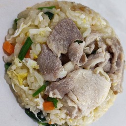 ข้าวผัดหมูหมัก